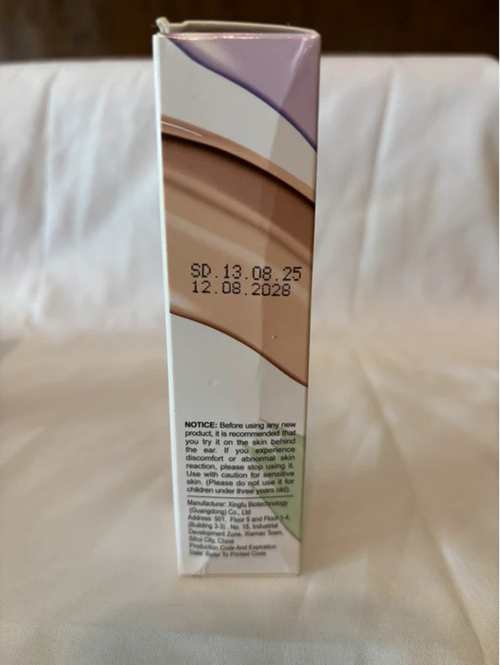 Concealer Cream Tri-Color with sunscreen - Picture 3 of 4